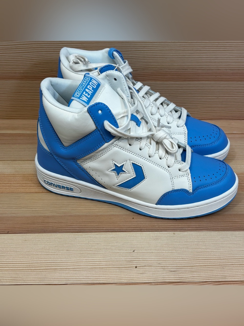 Converse Weapon Mid Men's Sz 10 Light Blue Leather UNC Sneakers A10597C